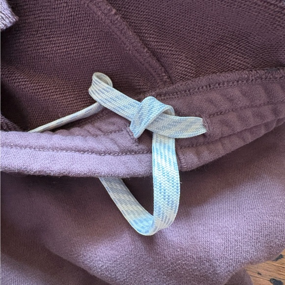 Vuori sweatpants medium with side slit at hems - Picture 5 of 8